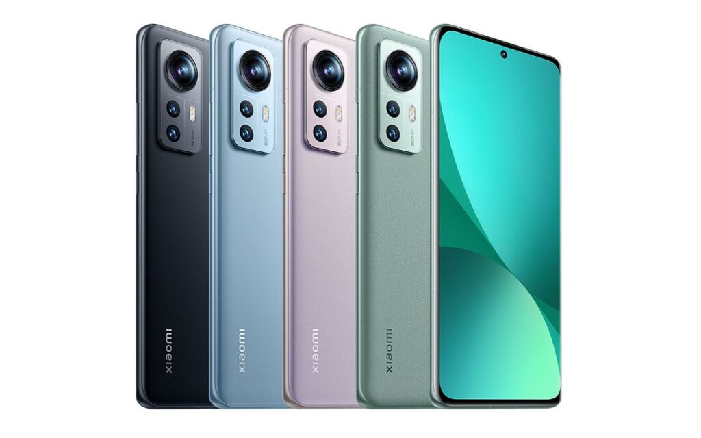 Le Xiaomi 12 Pro est un smartphone haut de gamme doté d'un large écran AMOLED de 6,73 pouces. Il fonctionne avec Android 12 et MIUI 13. Un smartphone disponible et à découvrir dans votre boutique Bouygues Télécom.