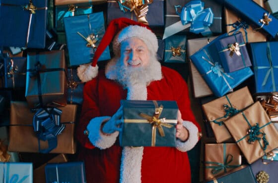 Profitez des offres Bouygues Telecom pour Noël 2023 : Fibre, forfaits mobiles, Smart TV… célébrez un Noël connecté et high-tech !