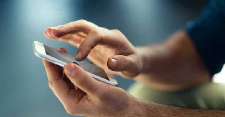 Vous cherchez un smartphone performant capable de suivre votre rythme au quotidien ? Découvrez des modèles offrant puissance, autonomie et fonctionnalités avancées pour travailler, créer et rester connecté.